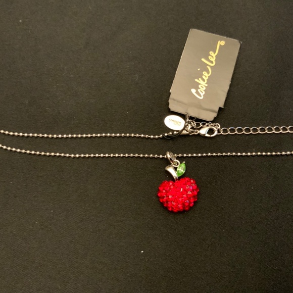 N4/ NWT 18” Cookie Lee Necklace - Red Australian Crystal Apple on Silver Chain - Picture 2 of 3